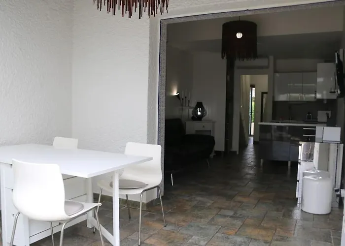 17, Heliovillage Au Village Naturiste Apartament